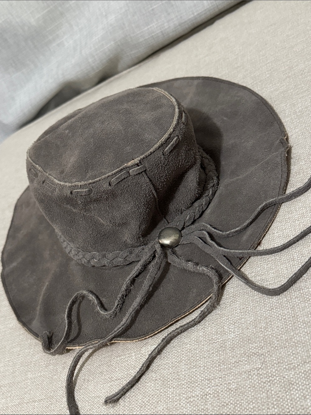 Vintage Handmade Genuine Leather Hat-Made in Mexico-Gray Suede-Wmns Sz M-EUC - Picture 3 of 16